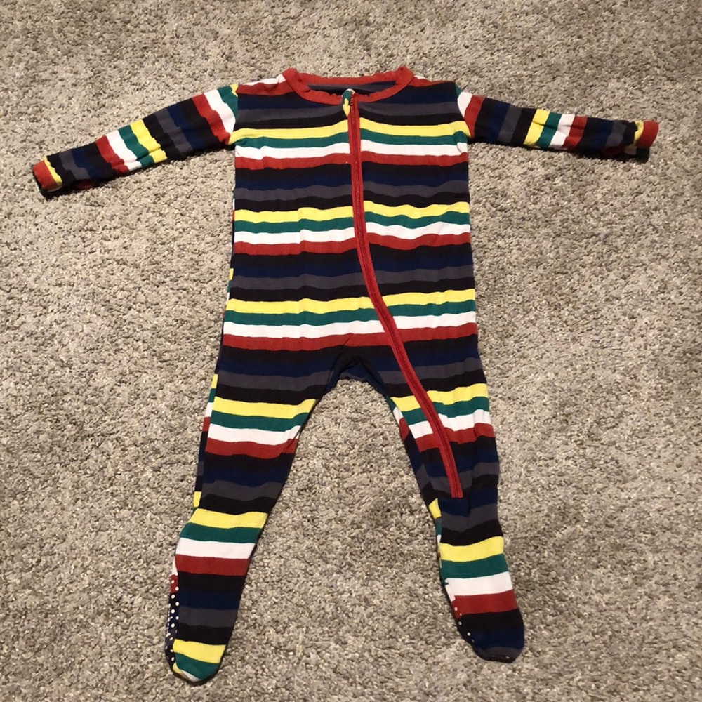 Kickee pants footie